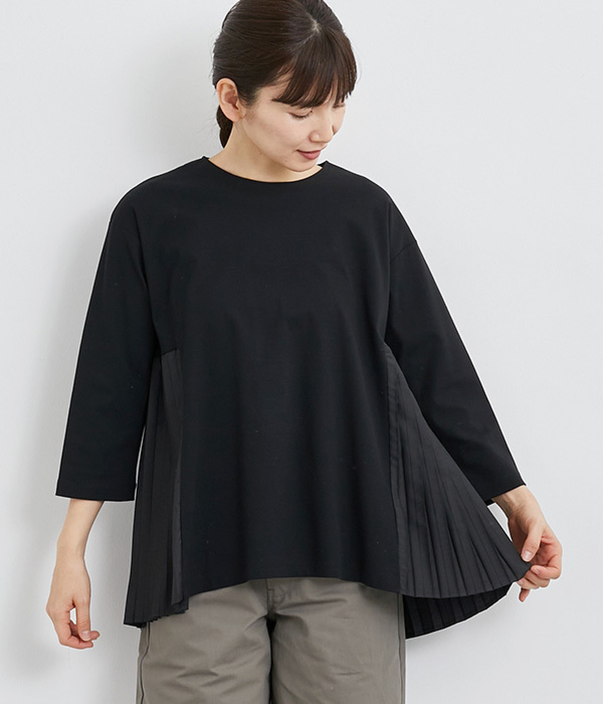 強撚スムース サイドプリーツ8分袖チュニック(ブラック-ONESIZE)