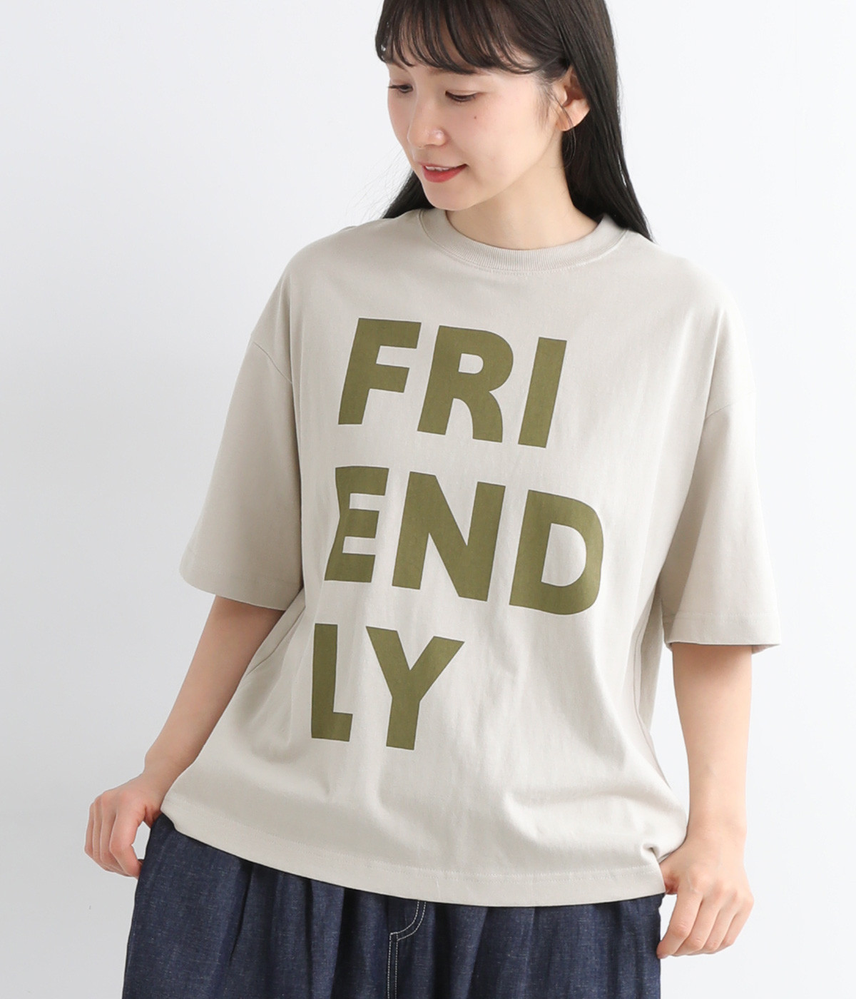 リサイクルコットン天竺 ロゴプリントTシャツ(グレージュ-ONESIZE)