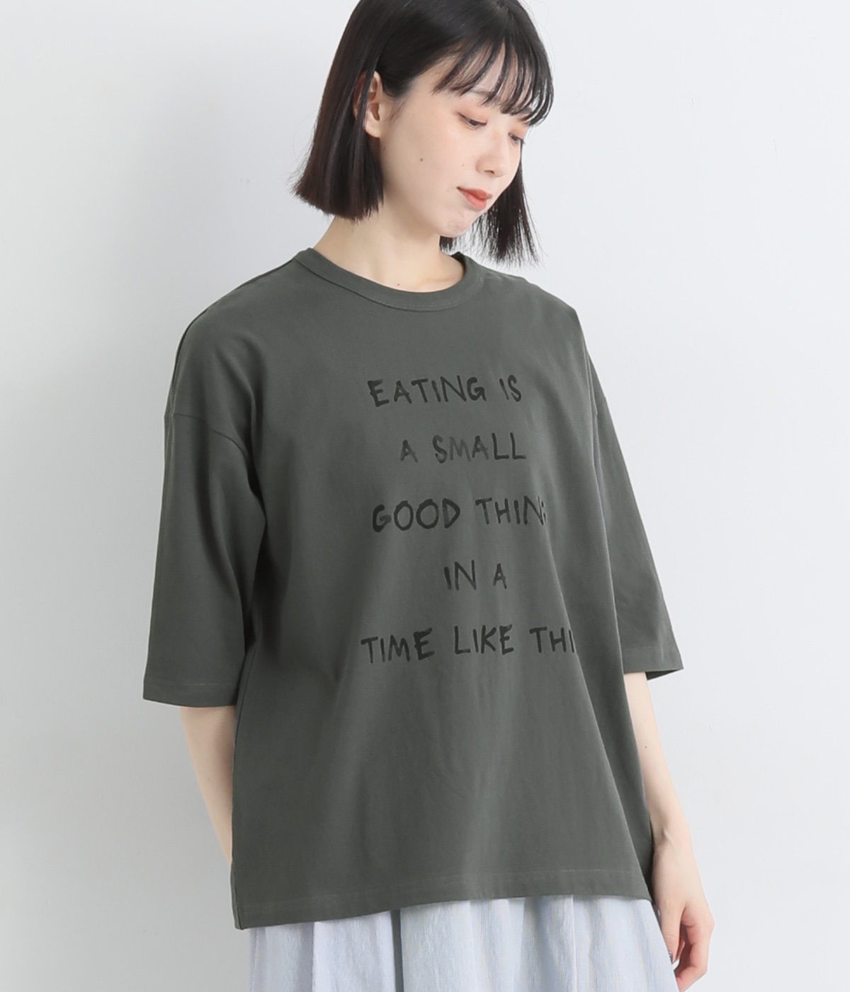 リサイクルコットン天竺ロゴプリントＴシャツ2(チャコール-M)