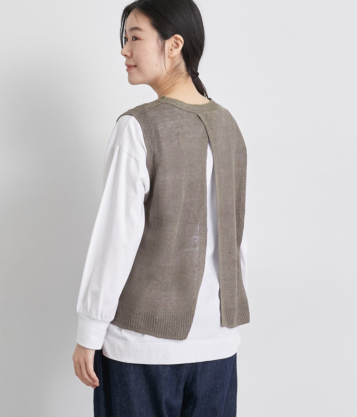 フレンチリネン100％ニット後ろ開きベスト(グレージュ-ONESIZE)