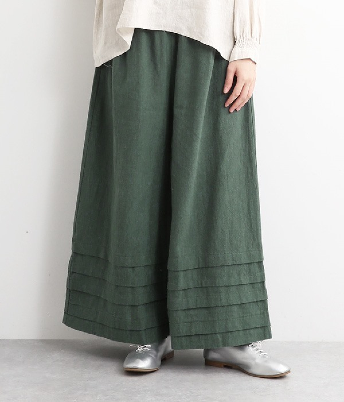 コットンリネンオックス裾タックワイドパンツ(グリーン-L)