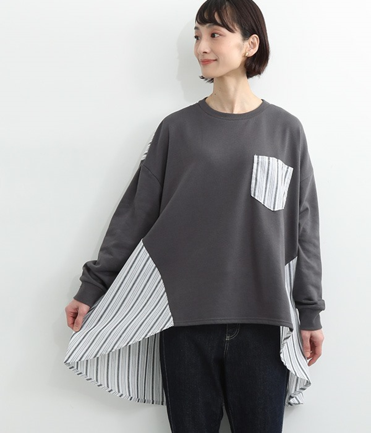裏毛プリントルーズ ハイネック サイド切替フレアプルオーバー(スミクロ-ONESIZE)