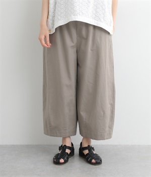 コットンリネンオックス裾タックパンツ