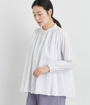 コットンローンギャザーフレアブラウス(オフ-ONESIZE)