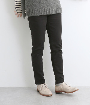 COZY FLEECE ECRU　リラクシングテーパードパンツ(ブラック-M)