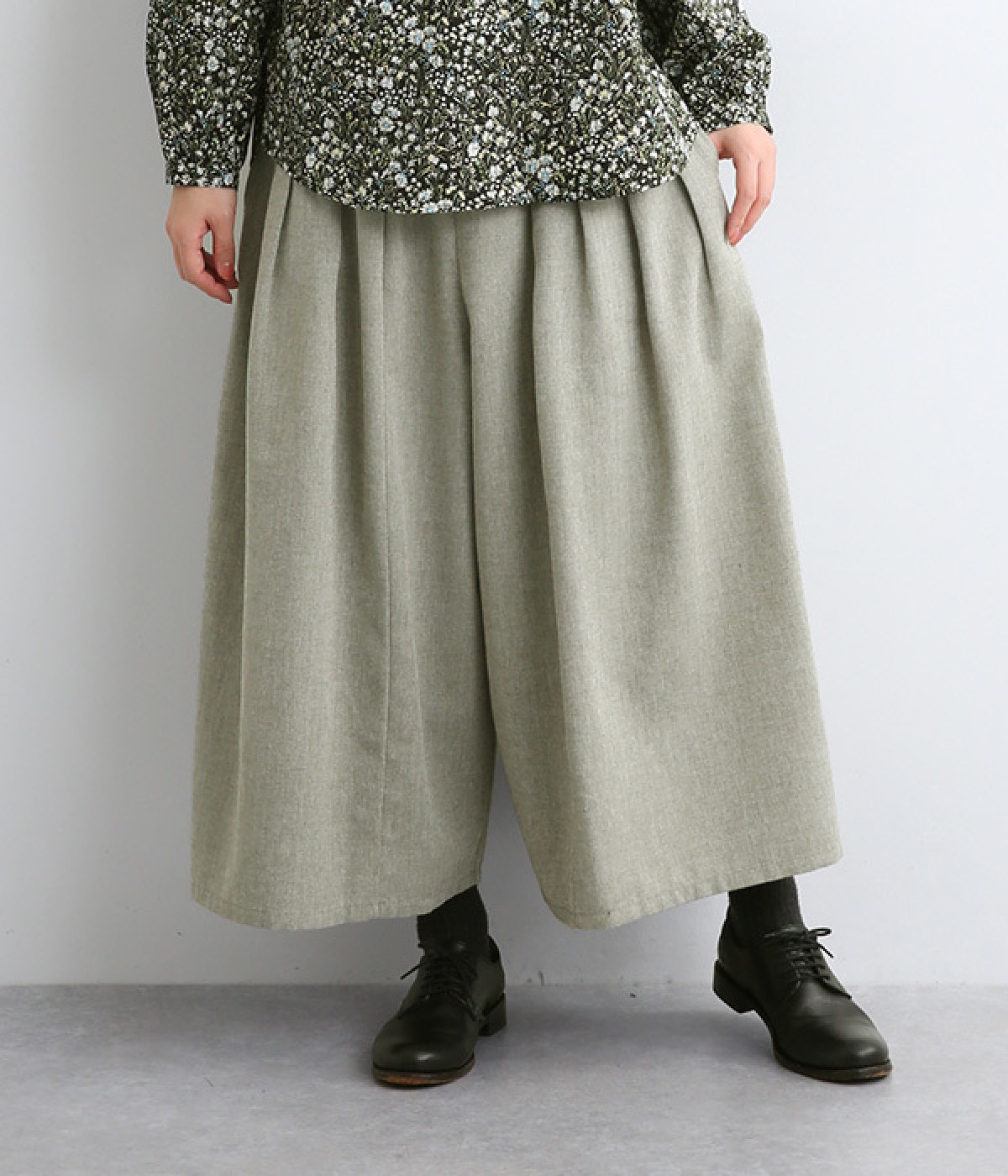 コットン混ヘリンボーン　タックワイドパンツ(カーキ-ONESIZE)