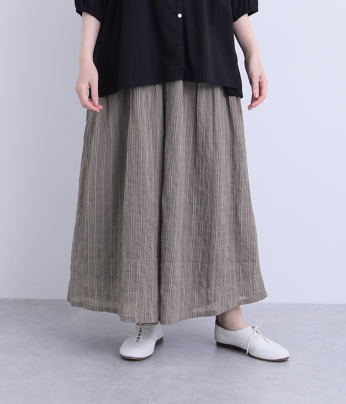 シャーリングストライプワイドパンツ(チャコール-ONESIZE)