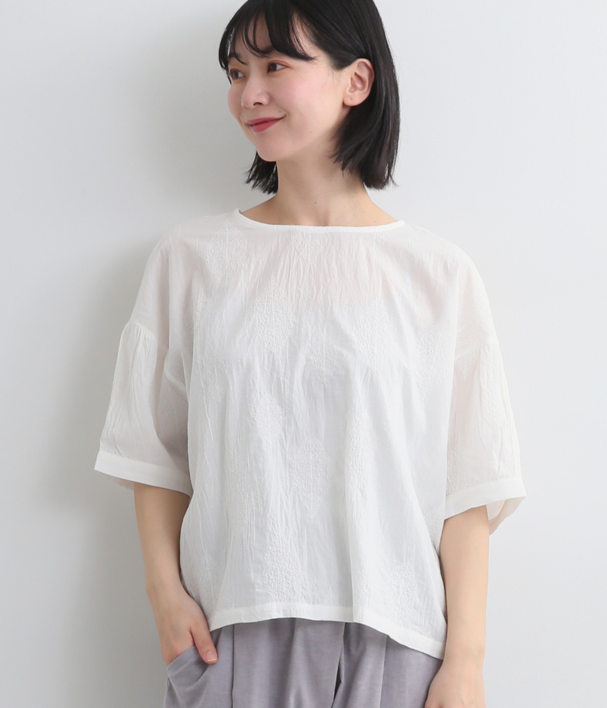 リーフ柄刺繍ブラウス(オフホワイト-ONESIZE)