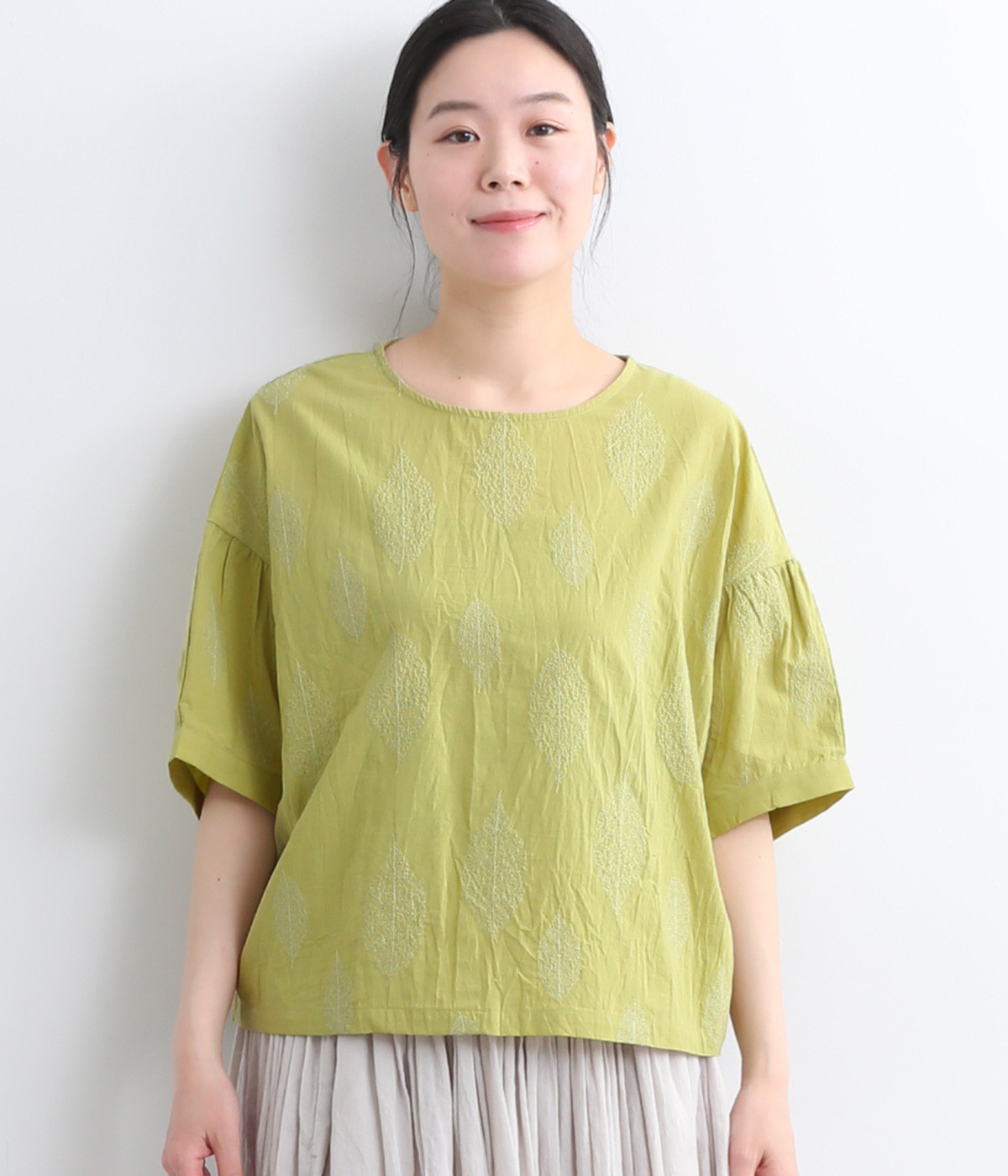 リーフ柄刺繍ブラウス(グリーン-ONESIZE)