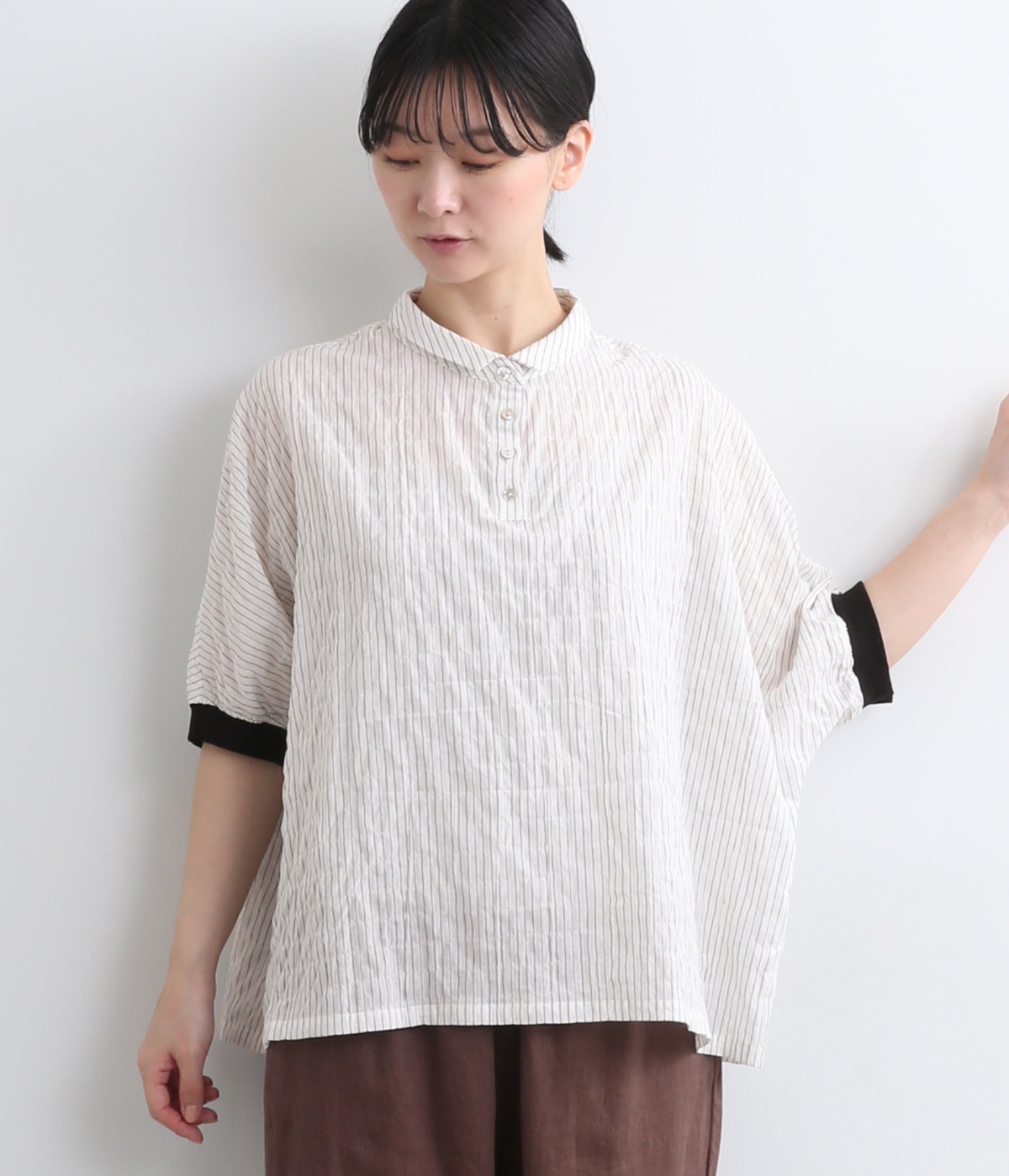 コットン混シャーリングストライプ　袖リブブラウス(オフホワイト-ONESIZE)