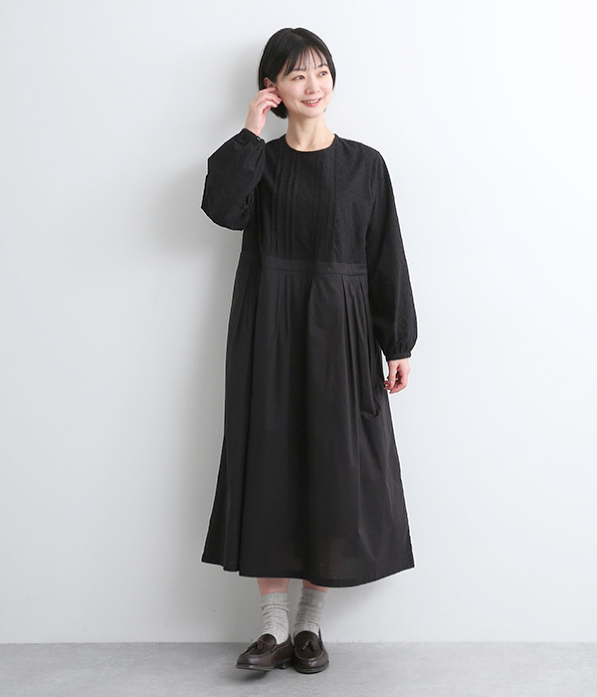 コットン花柄刺繍ワンピース(ブラック-ONESIZE)