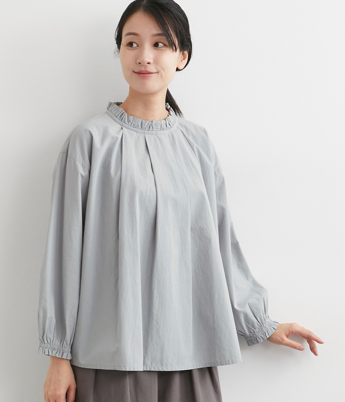 ワッシャーブロードクロス　フリルカラープルオーバー(スモークブルー-ONESIZE)