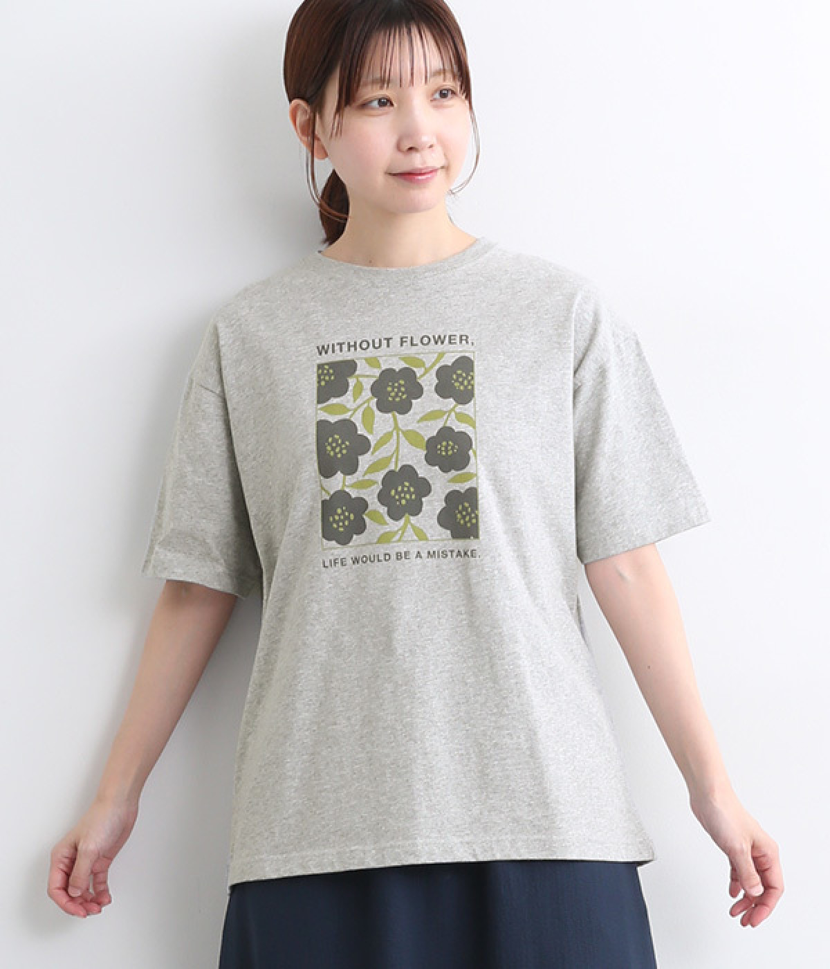 ビッグシルエット　FLOWER　Tシャツ(グレー-ONESIZE)
