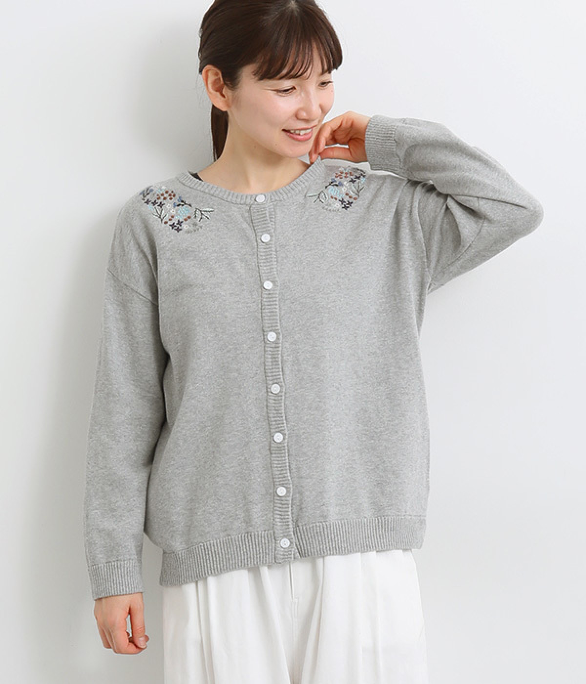コットンニット襟まわりフラワー刺繍カーディガン(杢グレー-ONESIZE)
