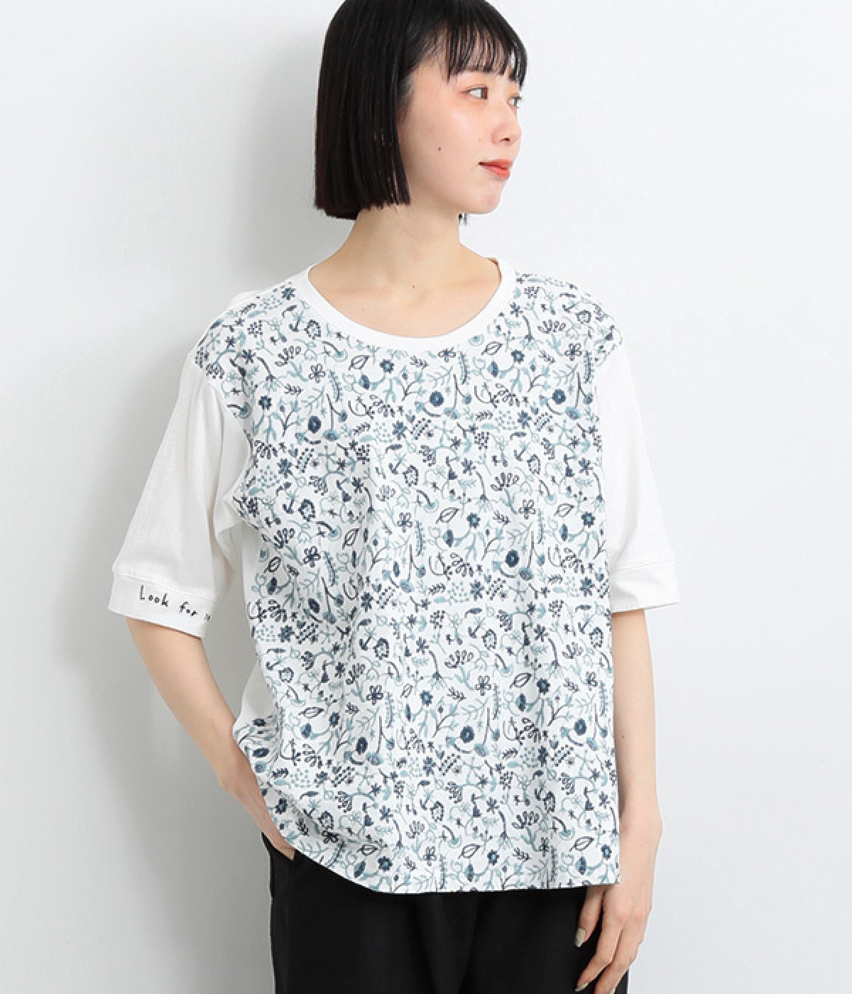 コットンリネン天竺どこにいるのかな刺繍Ｔシャツ(ホワイト-ONESIZE)