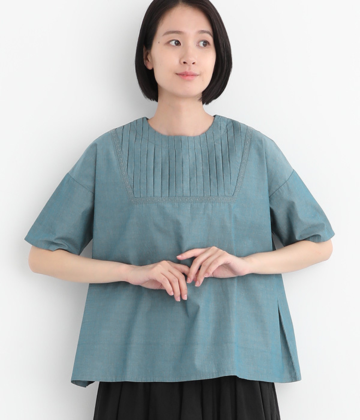コットンシャンブレーお花レース風刺繍ブラウス(ブルー-ONESIZE)