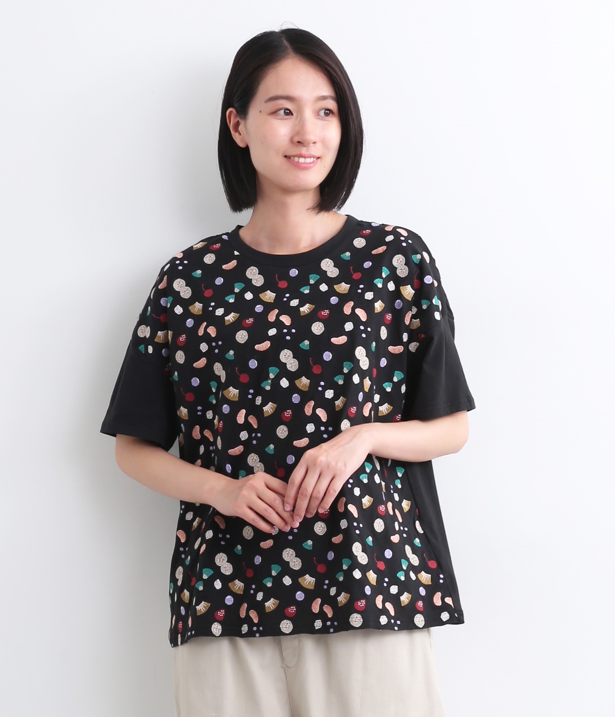 フルーツポンチ刺繍Tシャツ(ブラック-ONESIZE)