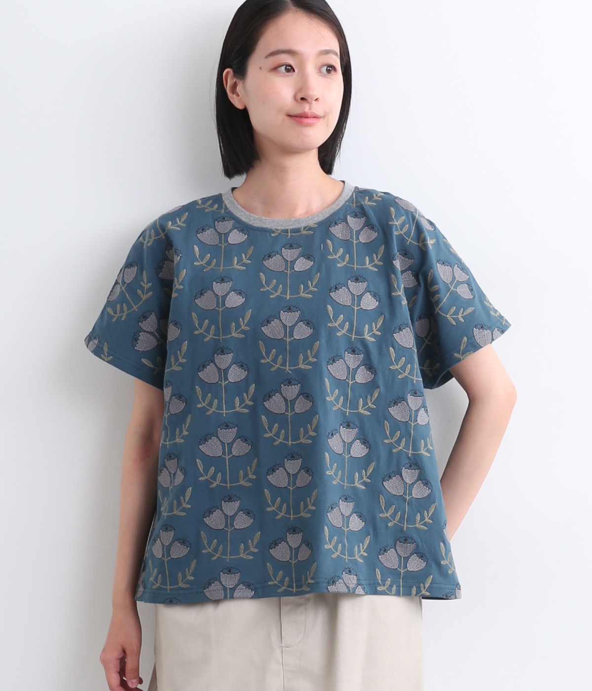 大柄花刺繍ドルマンTシャツ(ネイビー-ONESIZE)