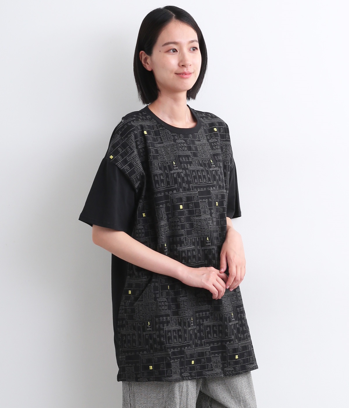 ねこ町刺繍チュニック(ブラック-ONESIZE)