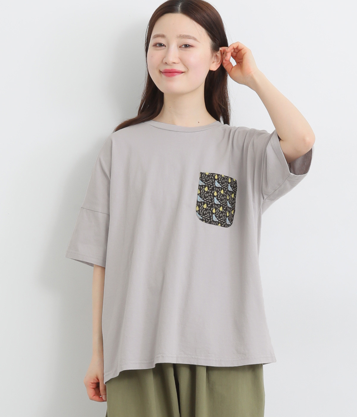 ポケット付きプリントＴシャツ(アイスグレー-ONESIZE)