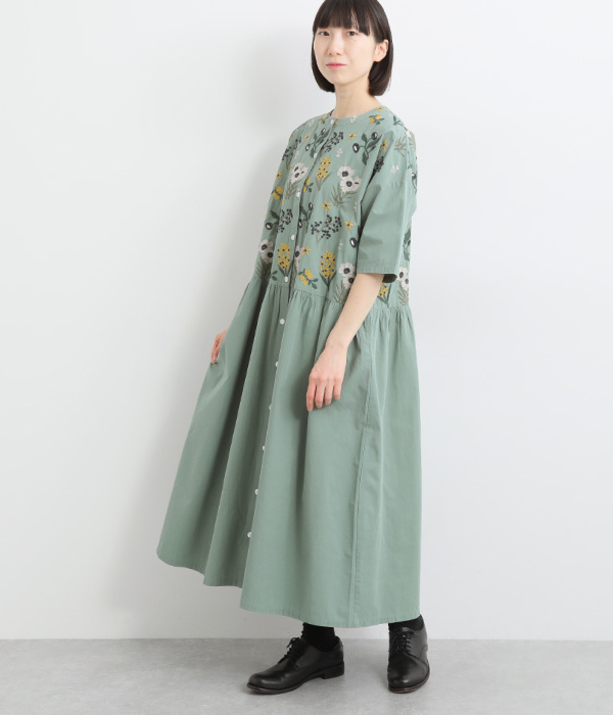 コットン花刺繍ワンピース(グリーン-ONESIZE)