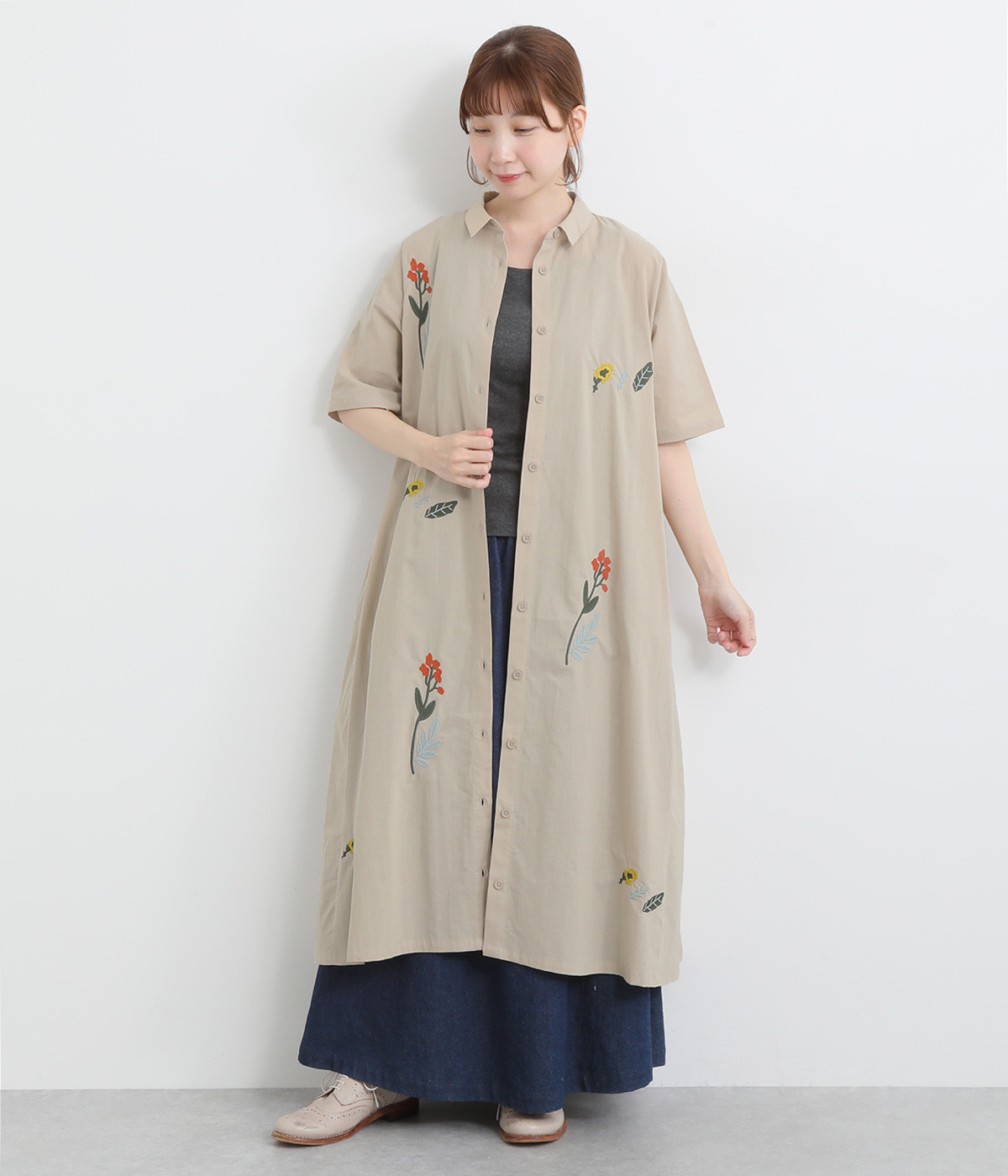 花刺繍ワンピース(ベージュ-ONESIZE)