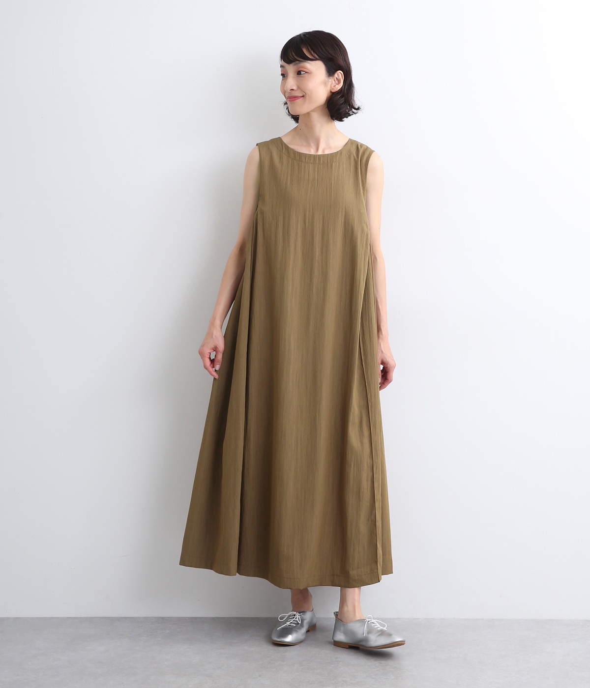ノースリーブサイドギャザーワンピース(ブラウン-ONESIZE)