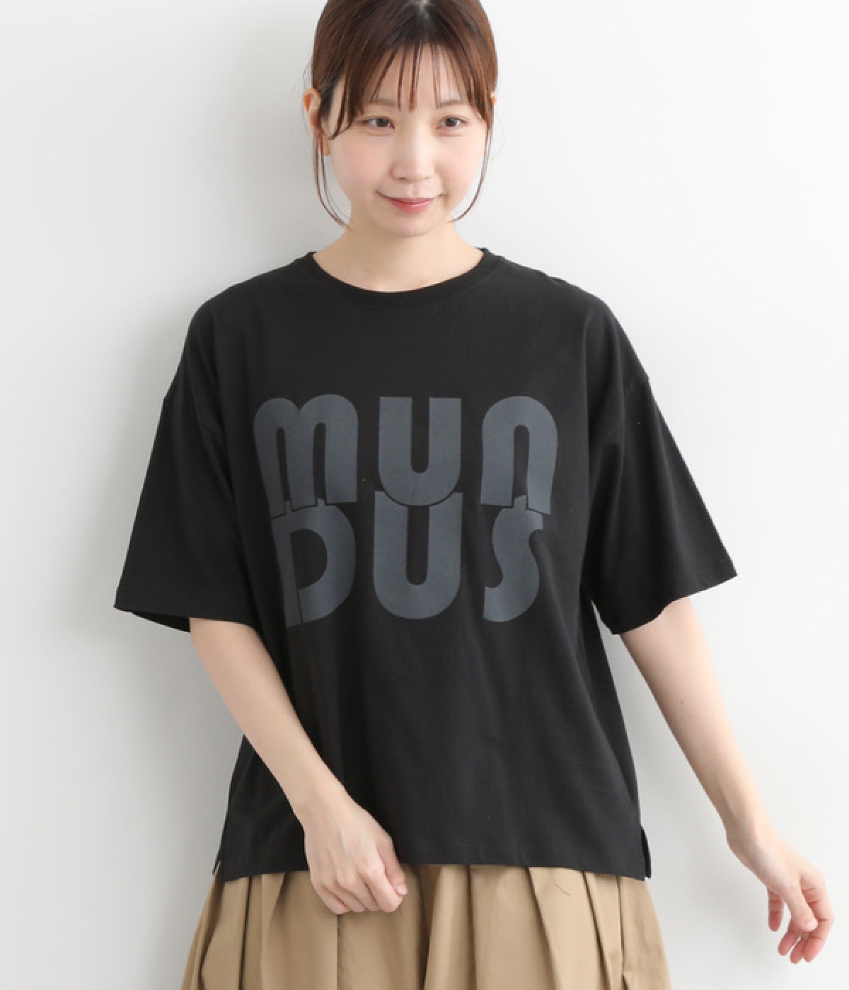 コットン天竺6分袖プリントＴシャツ　MUNDUS(ブラック-ONESIZE)