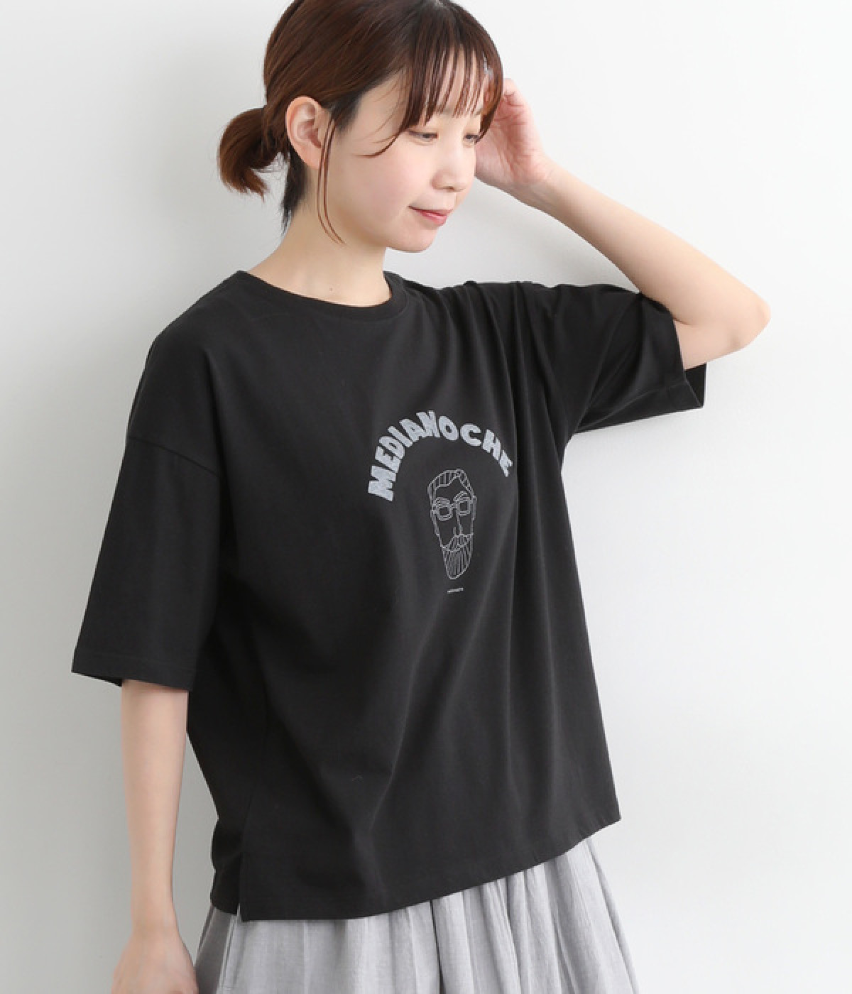 コットン天竺6分袖プリントＴシャツ　MEDIANOCHE(ブラック-ONESIZE)