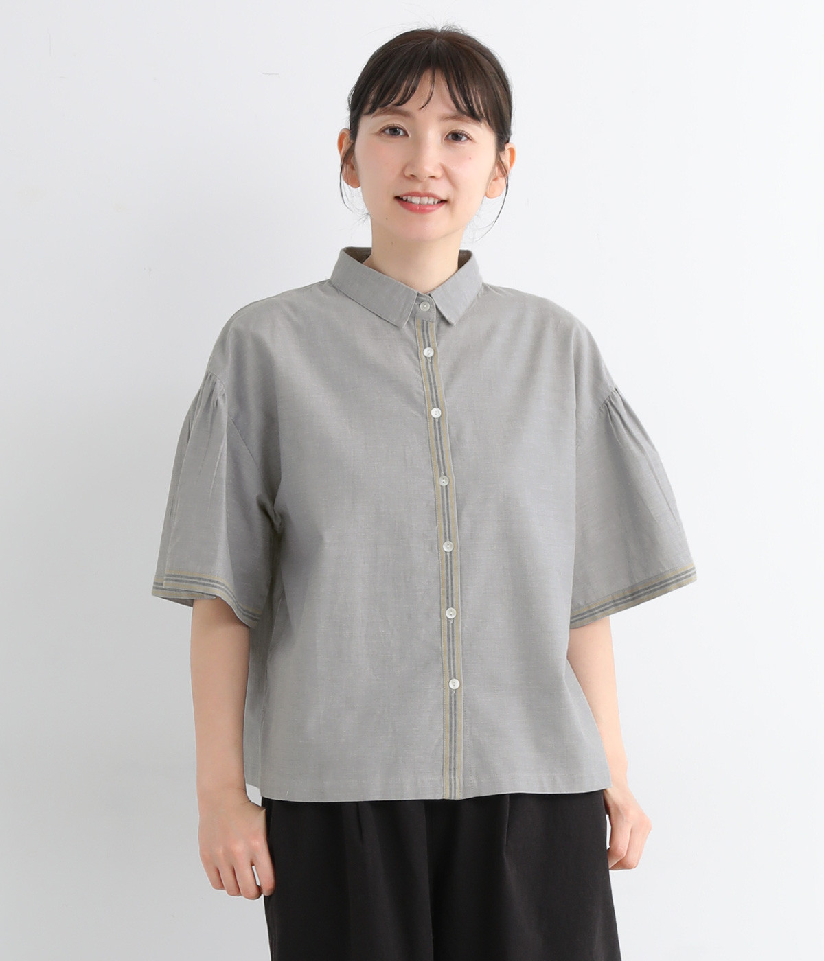 コットンセルビッチシャンブレーギャザー半袖シャツ(グレー-ONESIZE)