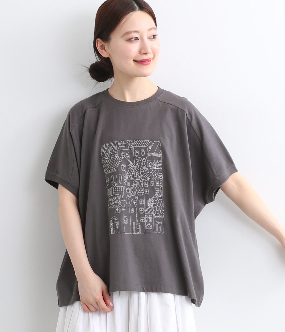 良質天竺刺繍街ワイドTシャツ(チャコール-ONESIZE)