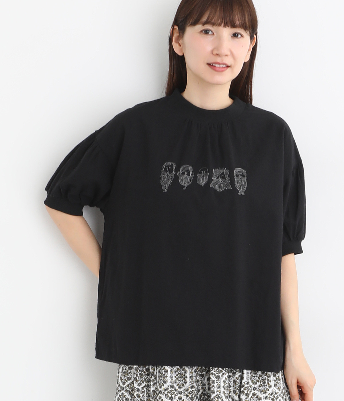 シャリシャリオックスリブクルー刺繍Ｔシャツ(ブラック-ONESIZE)