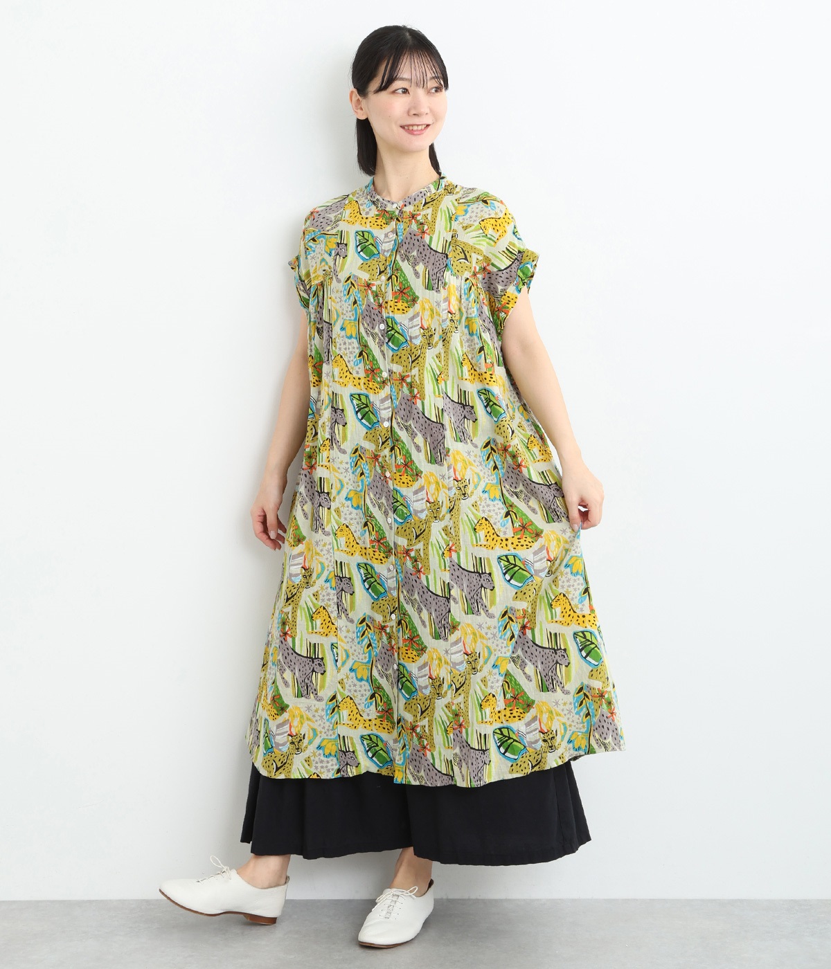 コットンリネンサファリプリントギャザーワンピース(グレージュ-ONESIZE)