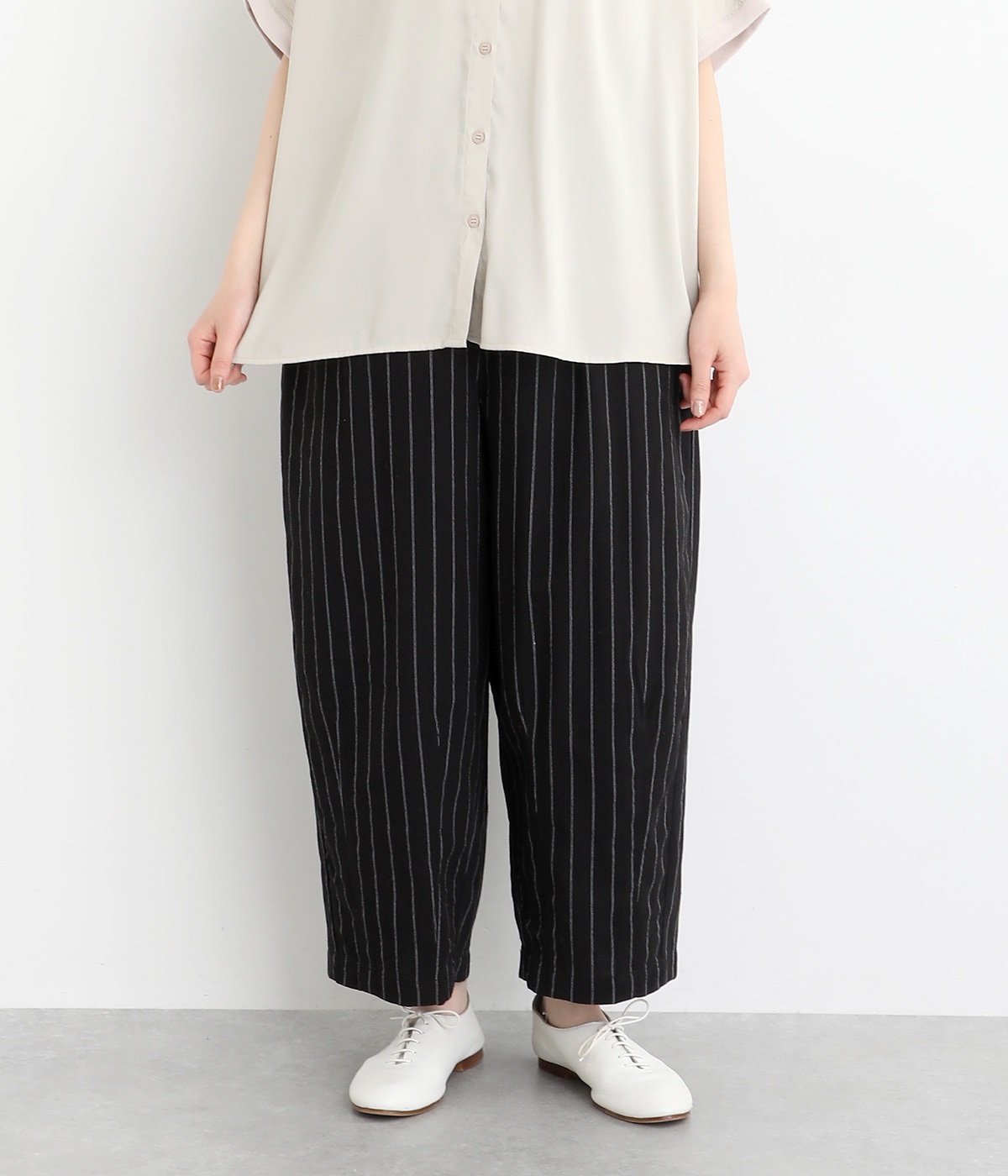 リネン混ストライプ バレルレッグパンツ(ブラックストライプ-ONESIZE)