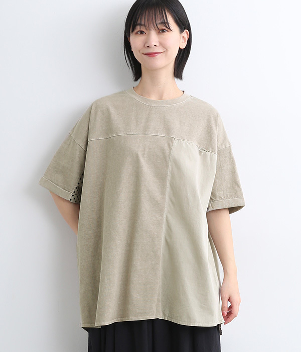 ピグメント加工後ろ釦デザインT(グレージュ-ONESIZE)