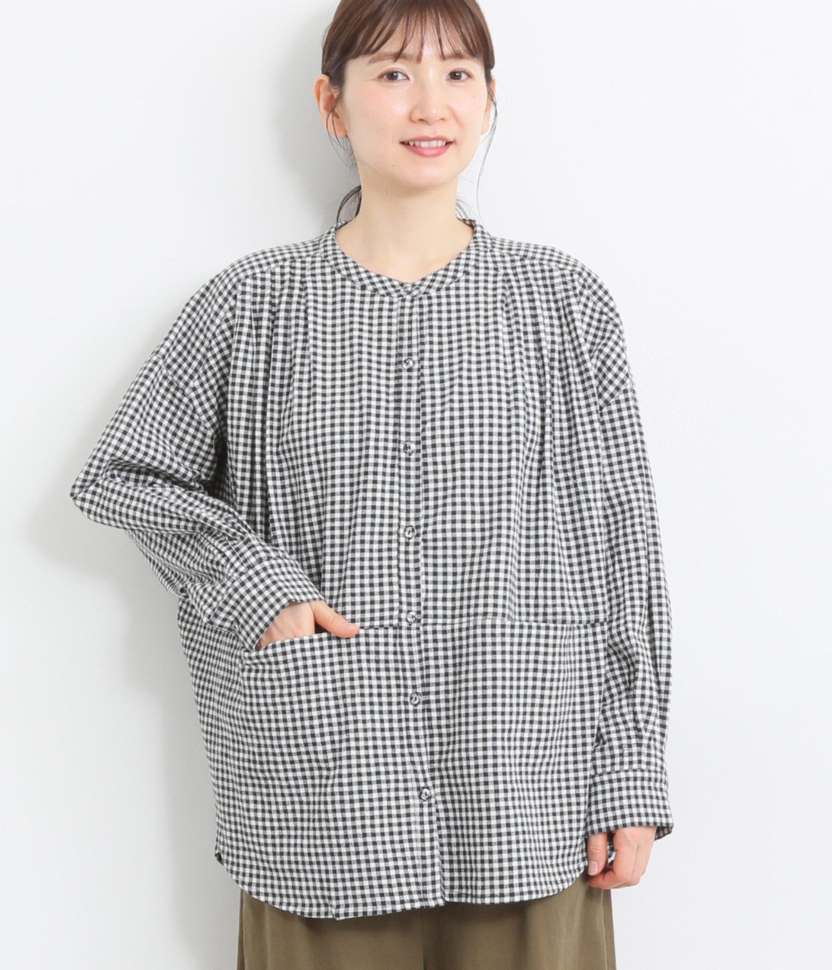 クリンクルシーチング ギャザーバンドカラーシャツ(オフホワイトチェック-ONESIZE)