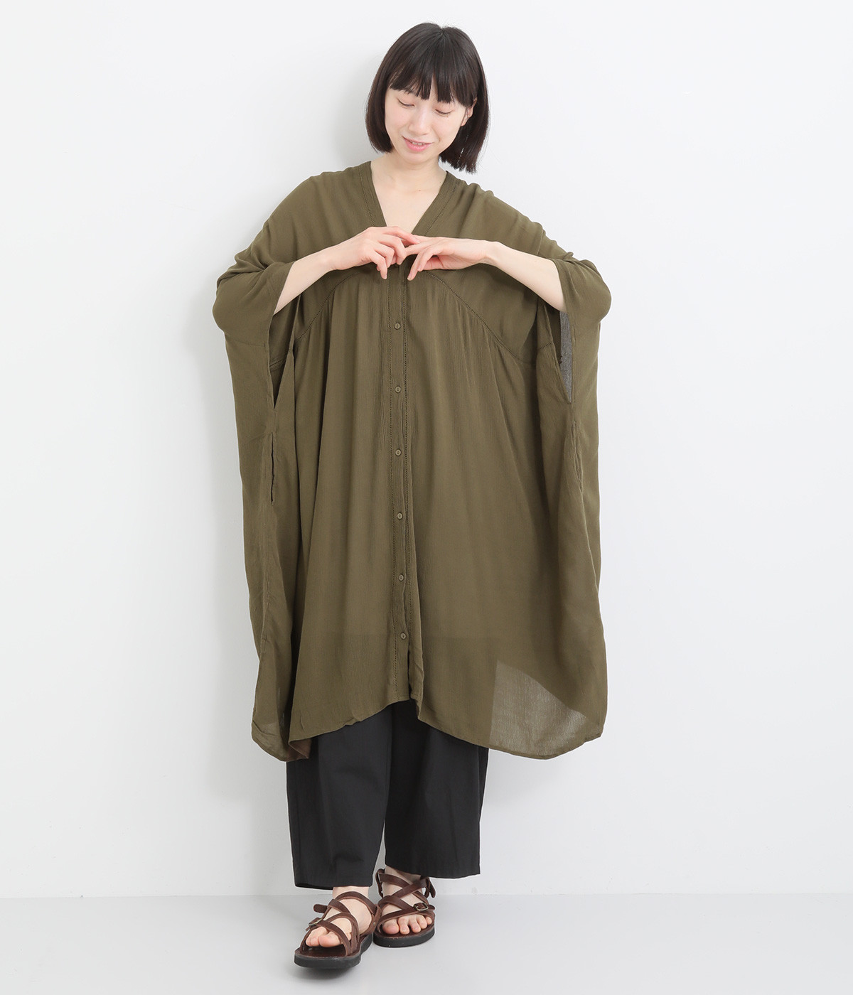 レーヨンクレープはしごビッグカーディガン(カーキ-ONESIZE)