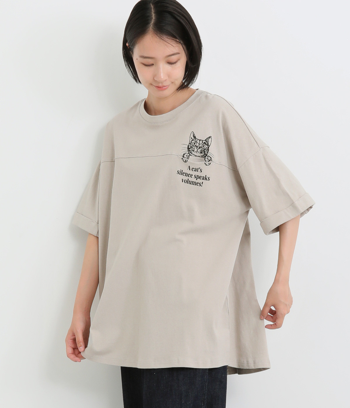 160E天竺 ひょっこりネコT(グレージュ-ONESIZE)