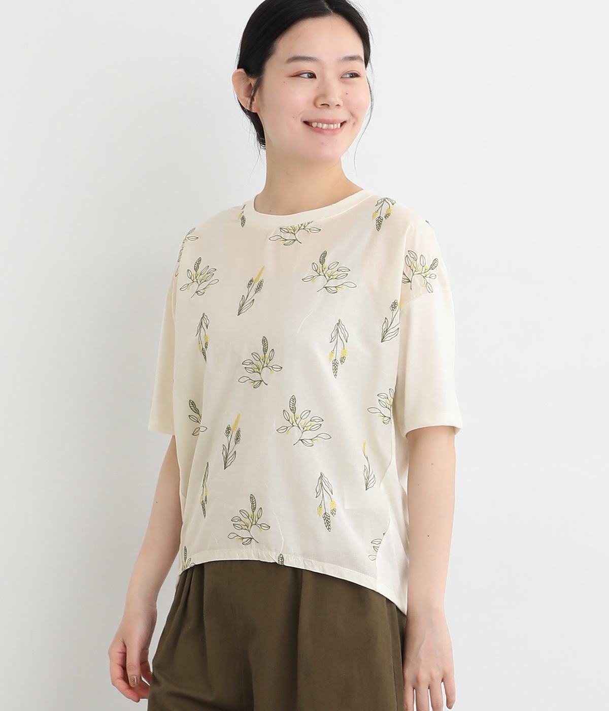 総刺繍切替プルオーバー(フラワー１-ONESIZE)