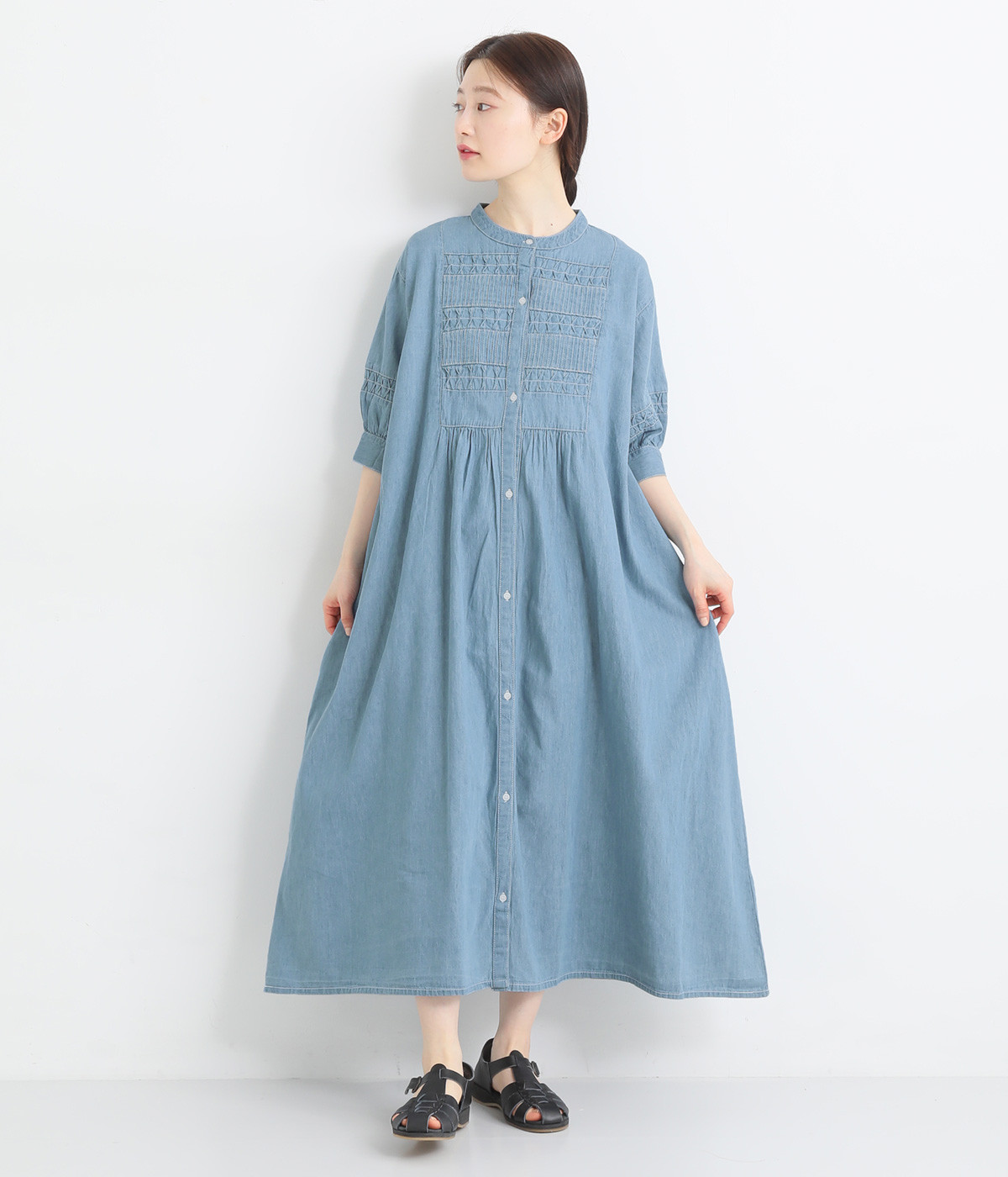 5.5ozデニム スモッキングパフ袖ワンピース(ライトブルー-ONESIZE)