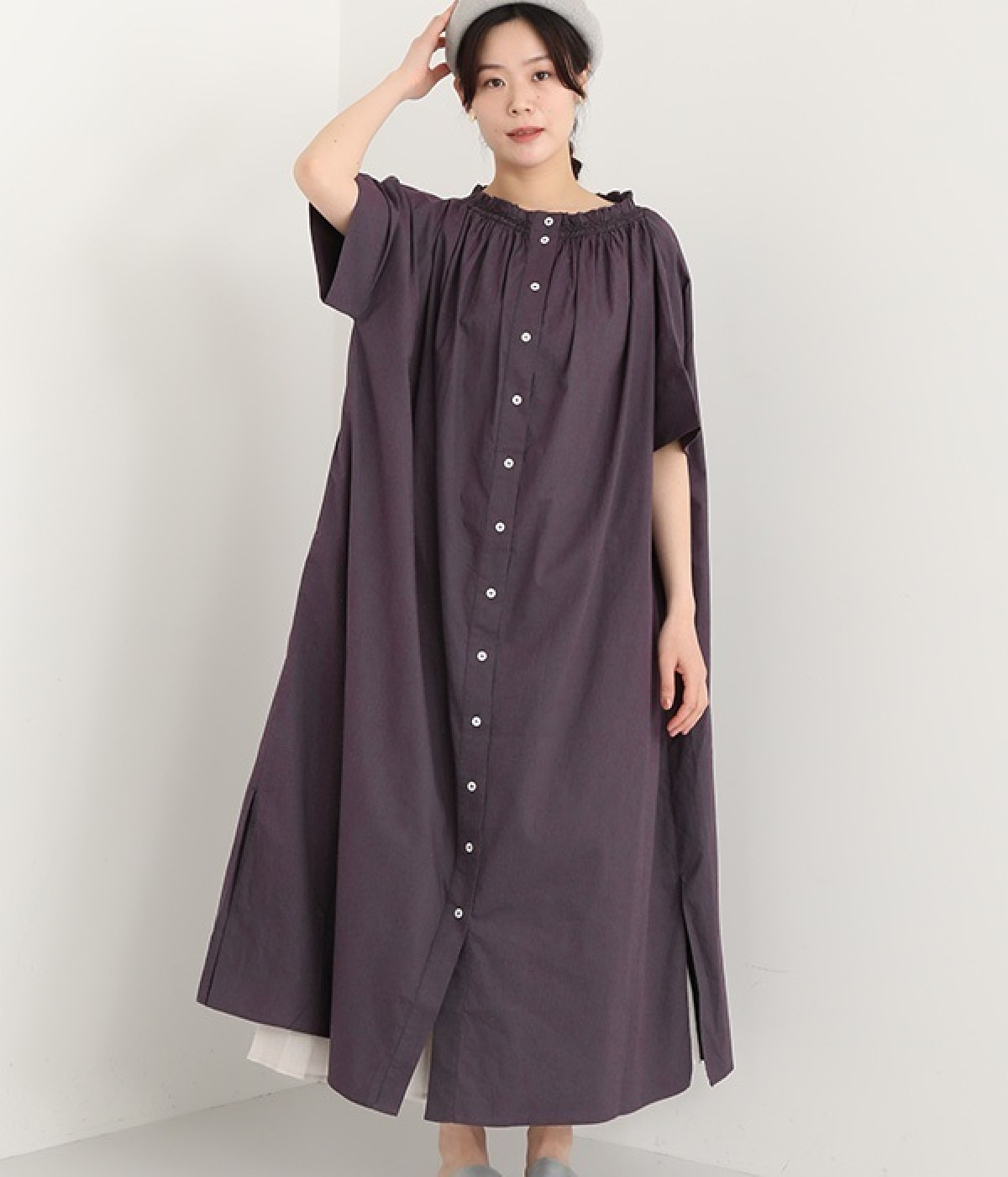 コットンキャンブリックフリルカラーワンピース(チャコール-ONESIZE)