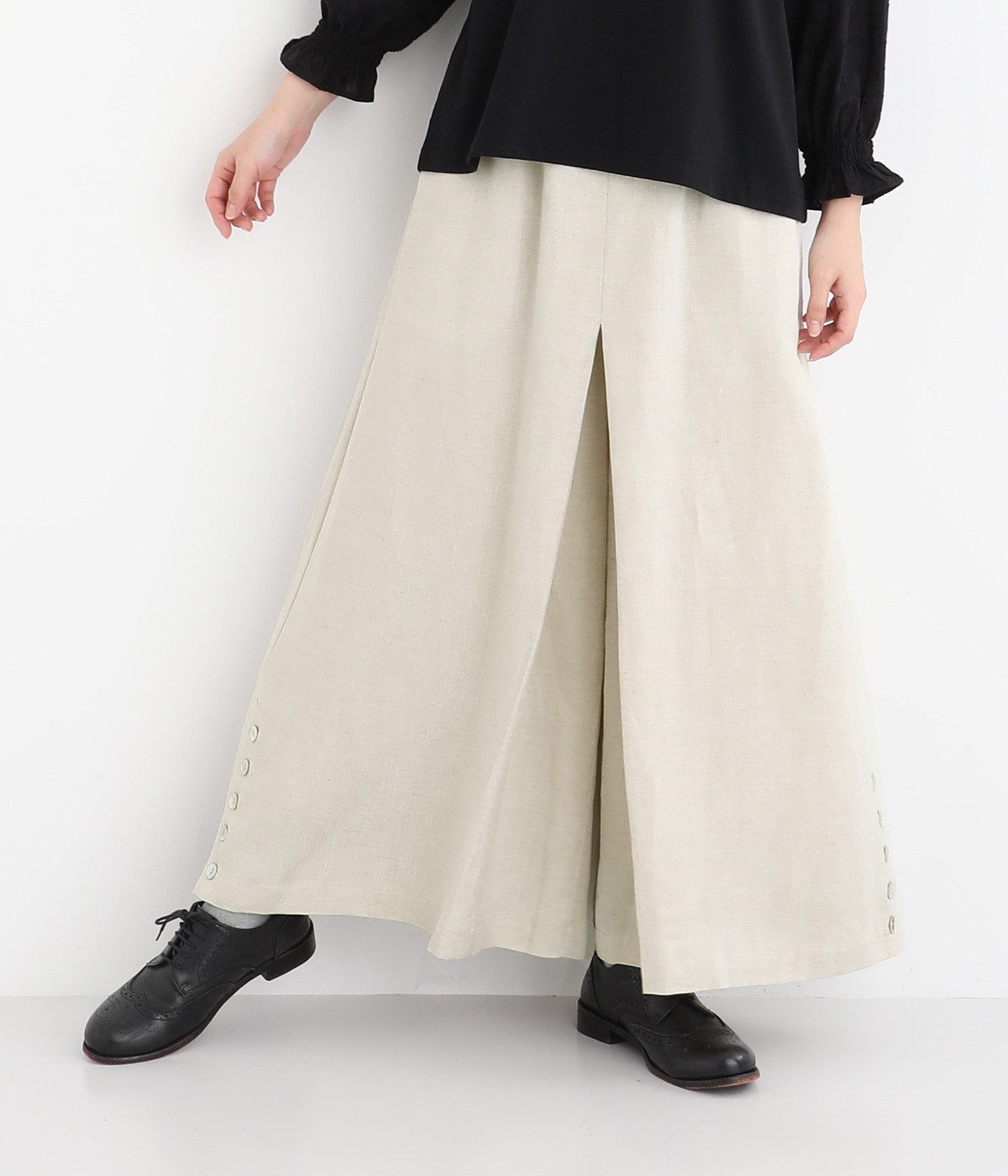 ビスコースリネンタックフレアワイドパンツ(キナリ-ONESIZE)