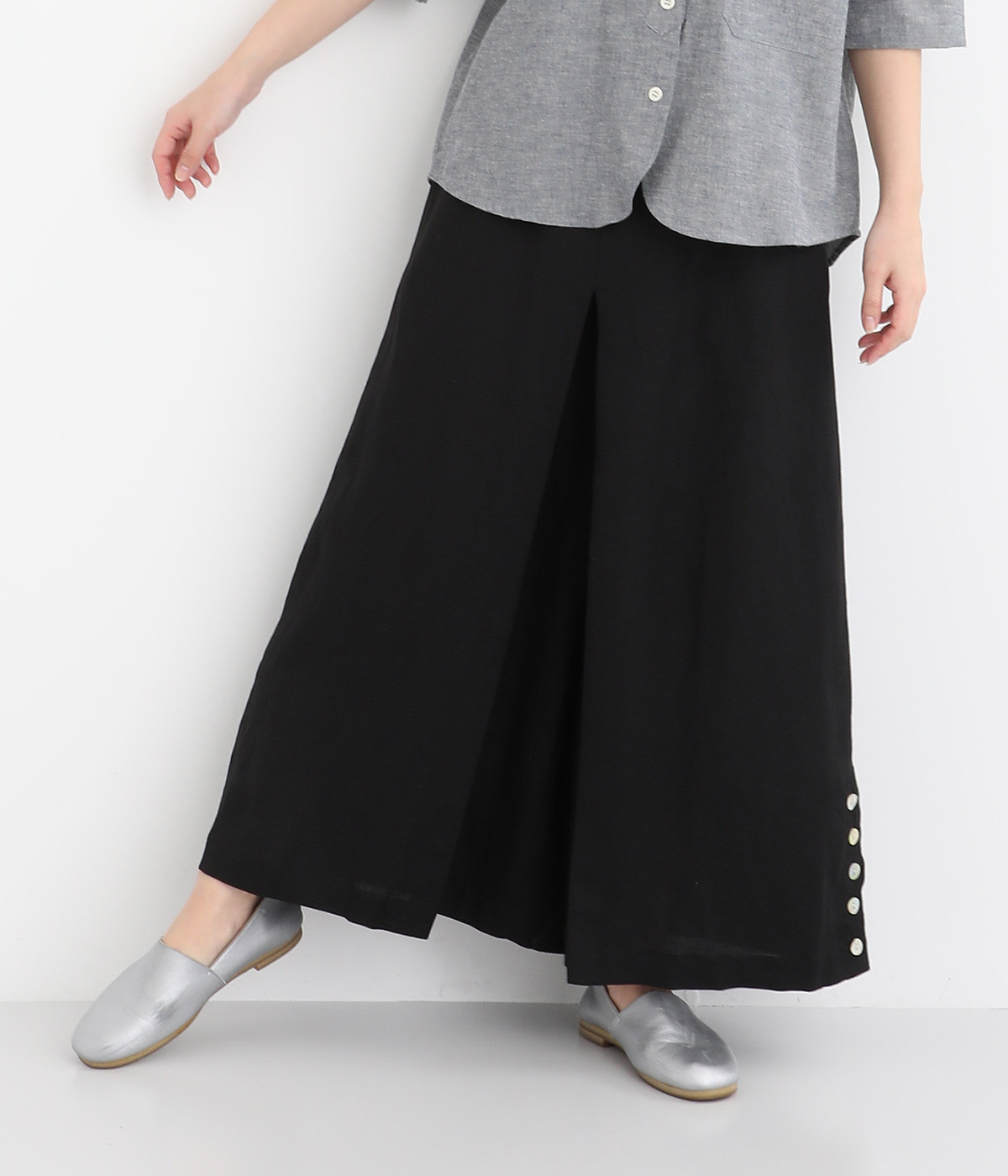 ビスコースリネンタックフレアワイドパンツ(ブラック-ONESIZE)