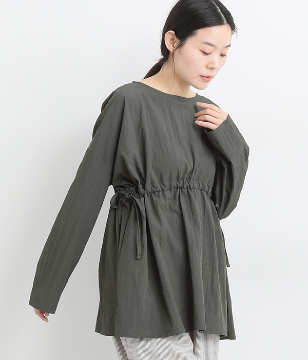 レーヨンナイロンvintagewash加工絞りフレアボリュームブラウス(チャコール-ONESIZE)