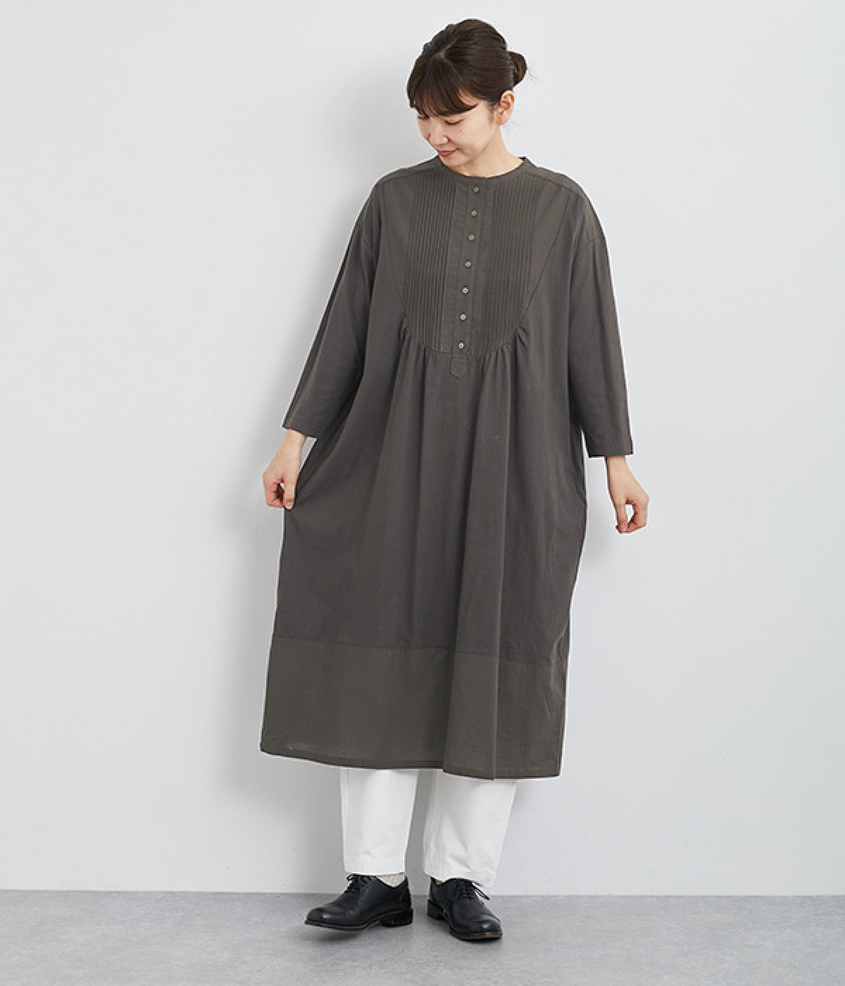 コットン天竺布帛切替ピンタックワンピース(チャコール-ONESIZE)