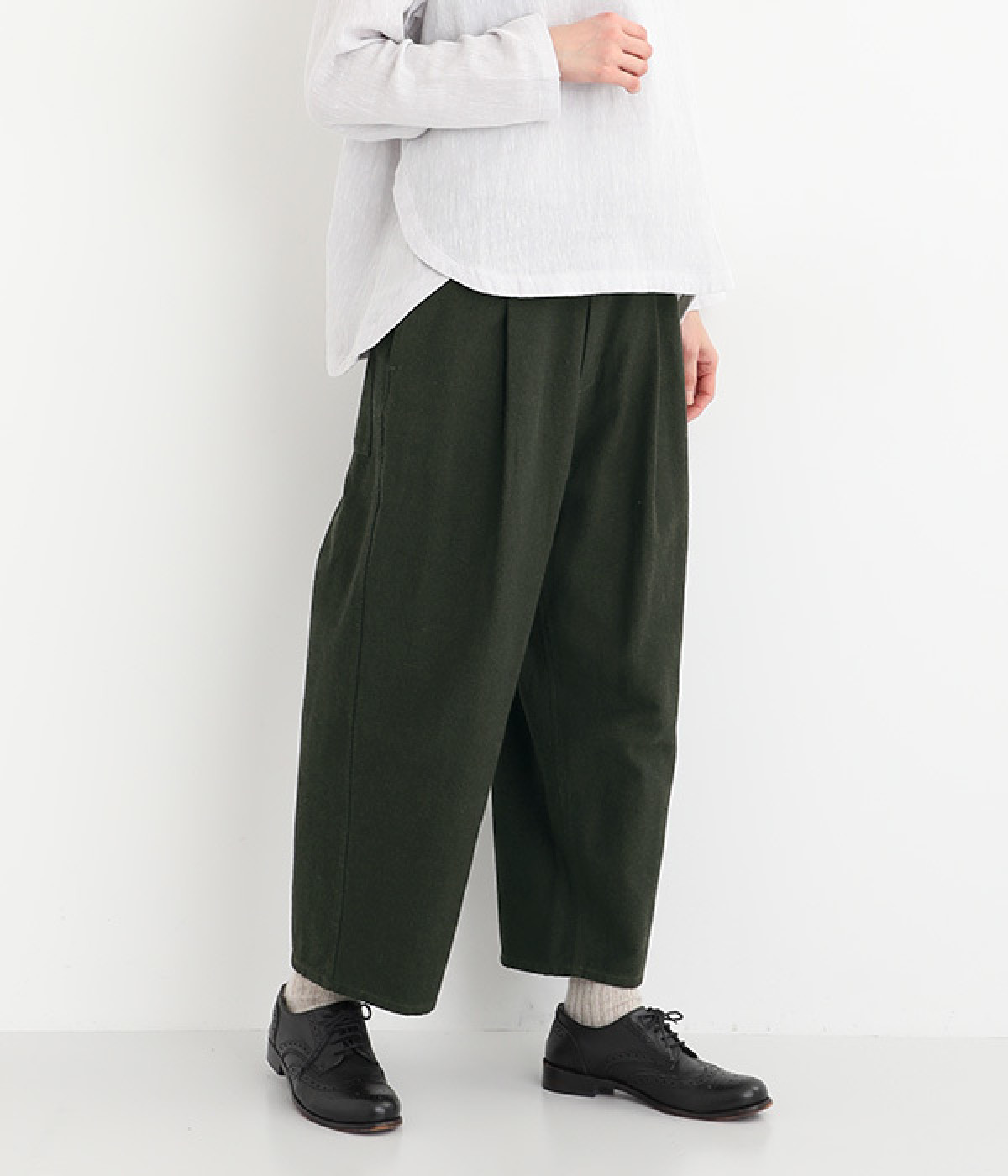 コットンリネンタックワイドパンツ(グリーン-ONESIZE)