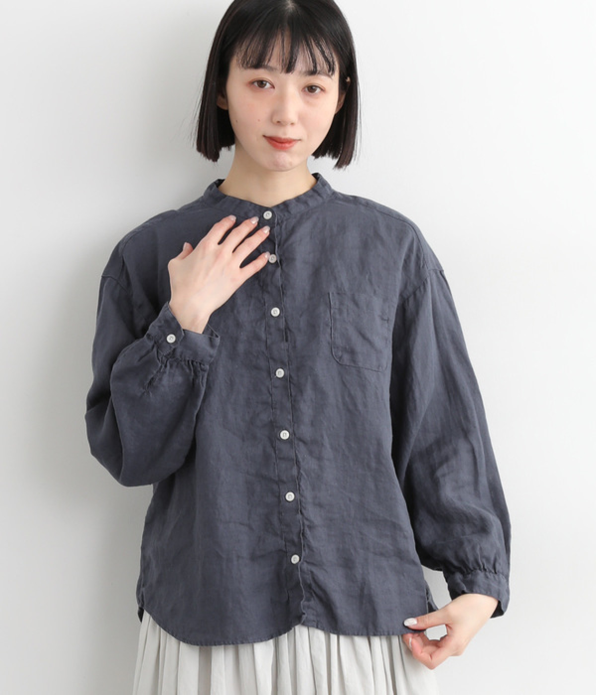リネン平織日本製品染胸ポケット付きシャツ(グレイッシュネイビー-ONESIZE)