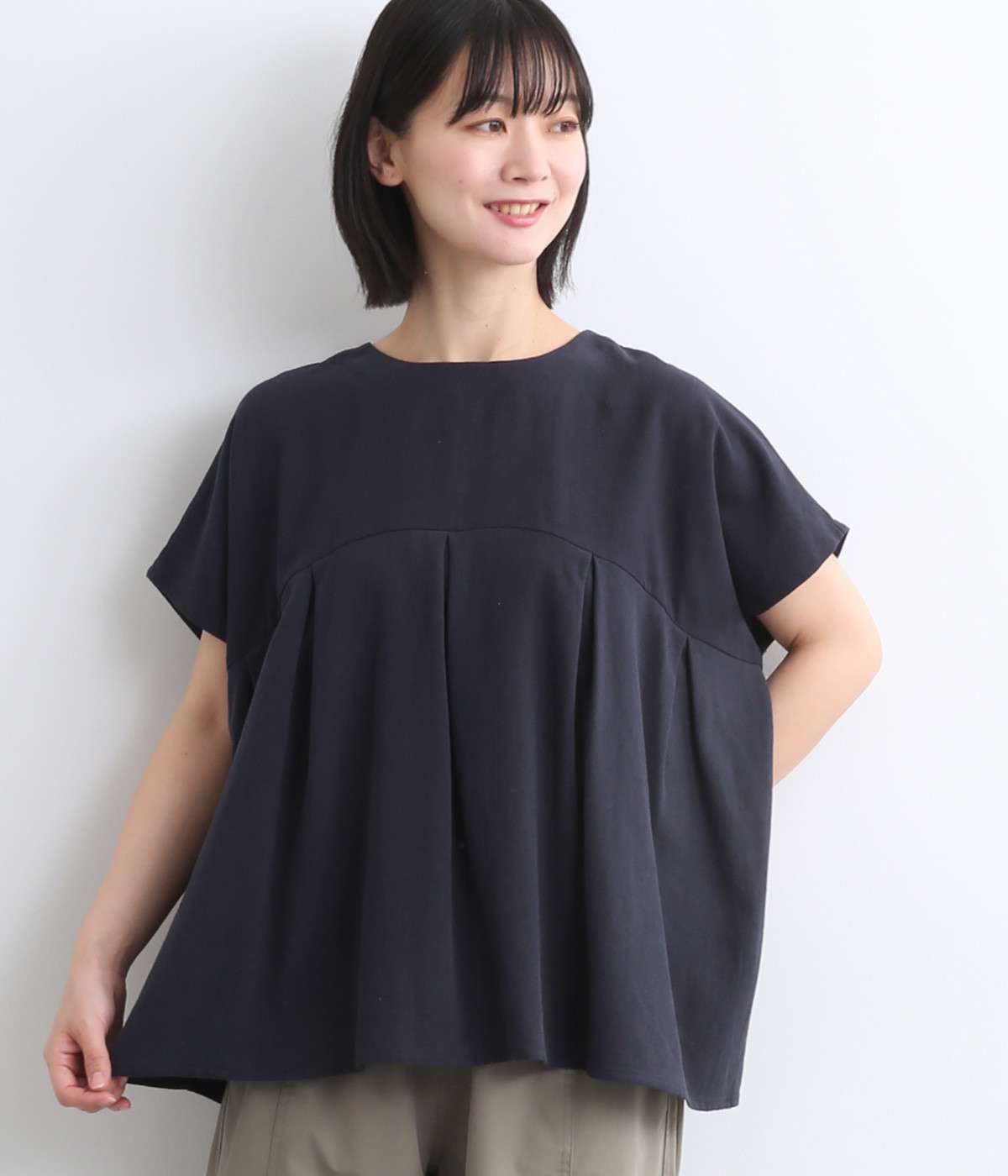 リネンレーヨン平織　タックワイドプルオーバー(ネイビー-ONESIZE)