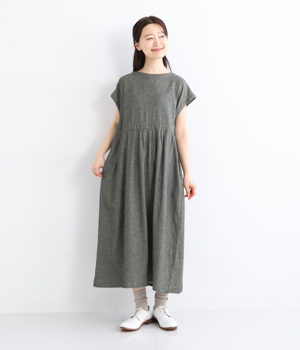 コットンリネン綾織切替タックワンピース(ダンガリーチャコール-ONESIZE)