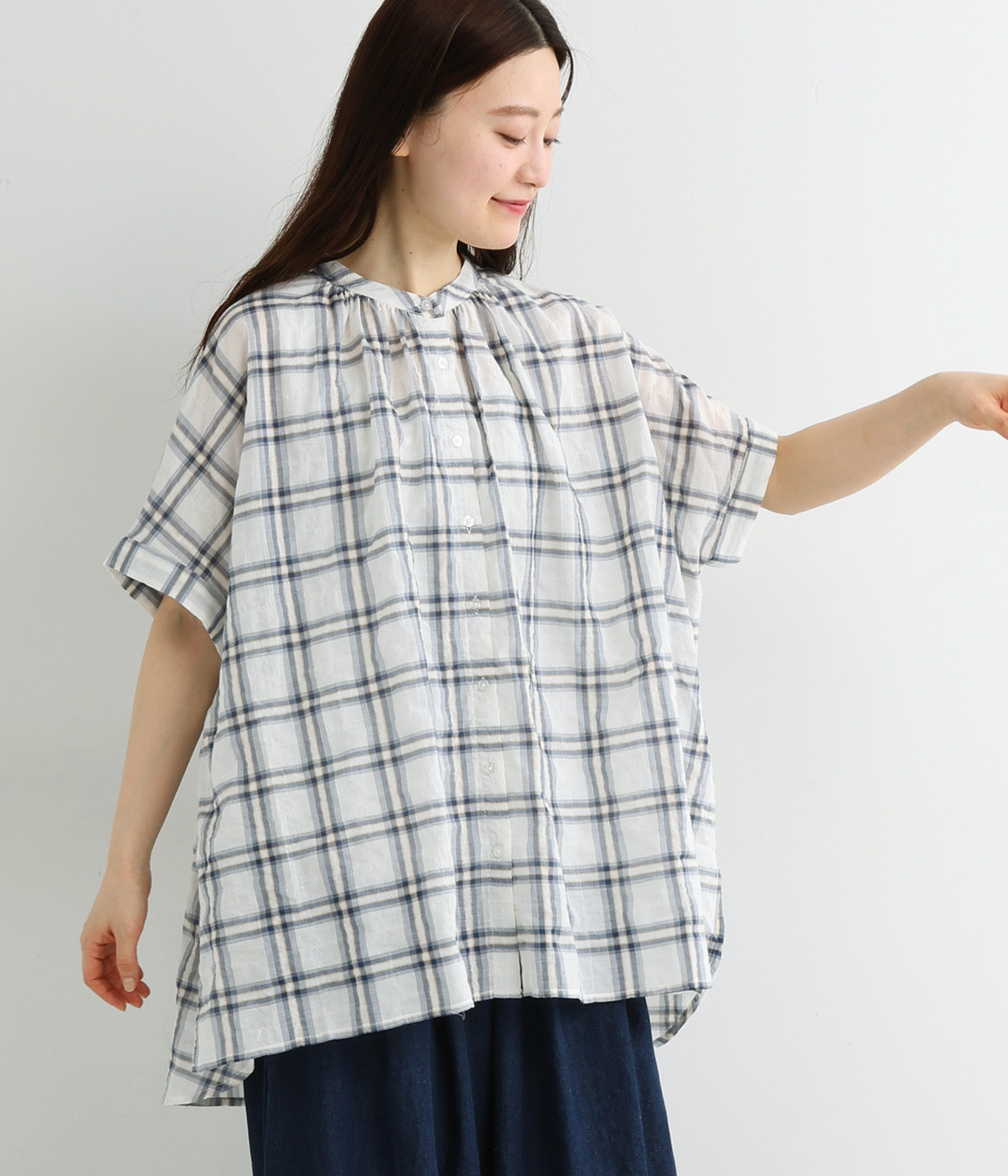 シャーリングボイル前開きチュニック(ブルーチェック-ONESIZE)